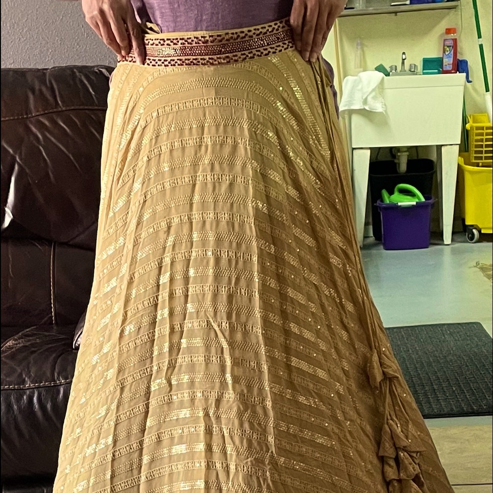 Only skirt